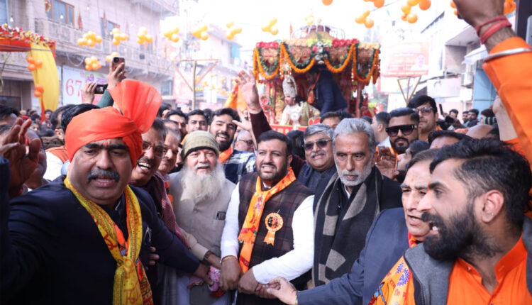 प्रभु श्री राम आए है, बड़खल विधानसभा से निकली विशाल शोभा यात्रा