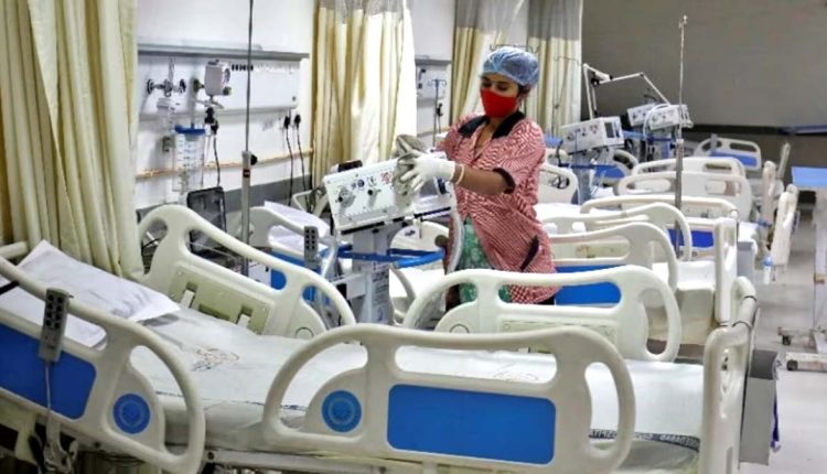 In West Bengal, the doctor put the tricolor in the clinic: message was written - Bangladeshi patients should salute the flag