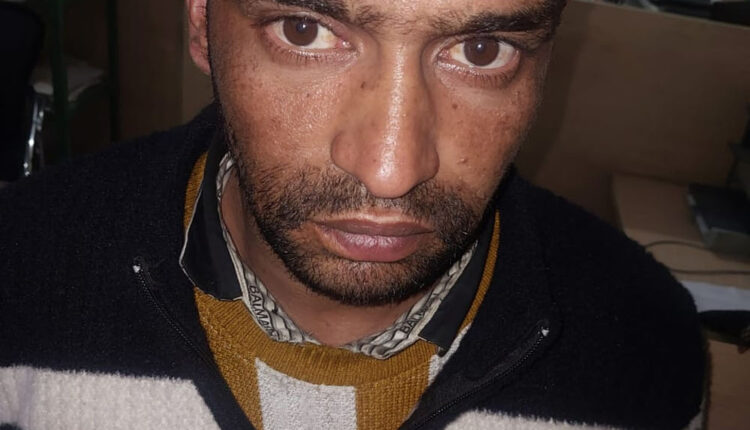 The team of crime branch AVTS Faridabad arrested the accused along with 510 grams of ganja.