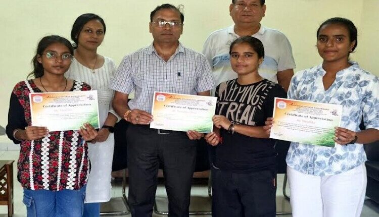 Poster making and essay writing competition organized on the conclusion of anti-ragging week at Agrawal College
