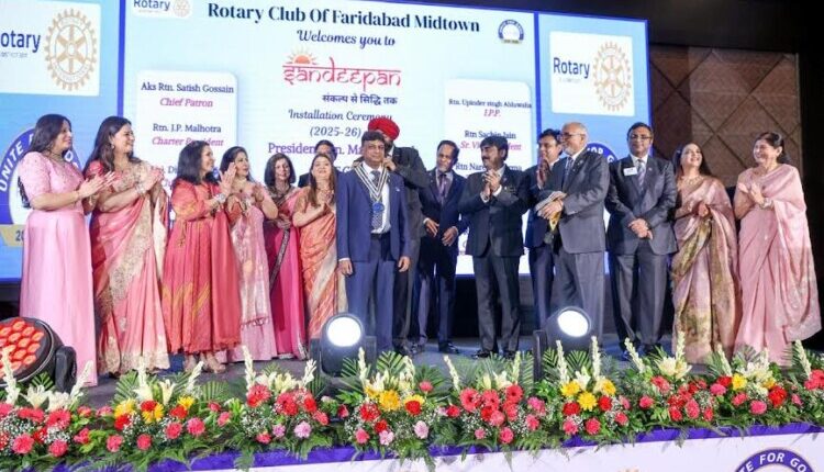 The new team of Rotary Club Midtown took charge, new resolutions of service with the theme 'Sandipan'