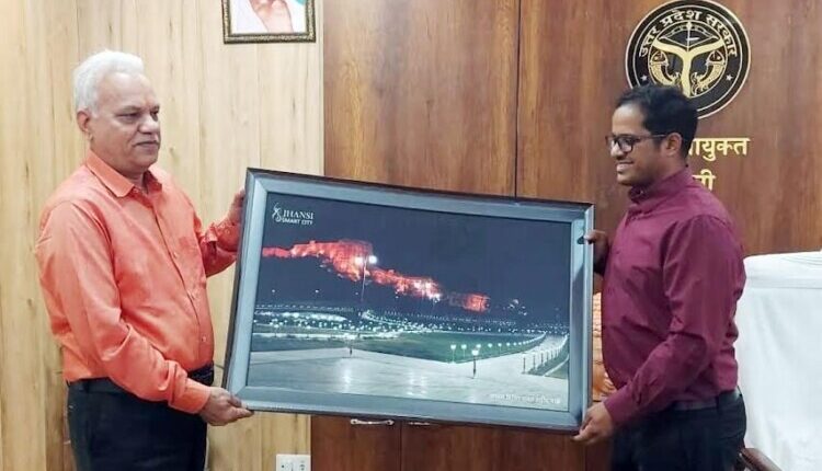 Pulkit Garg congratulated on being appointed District Magistrate