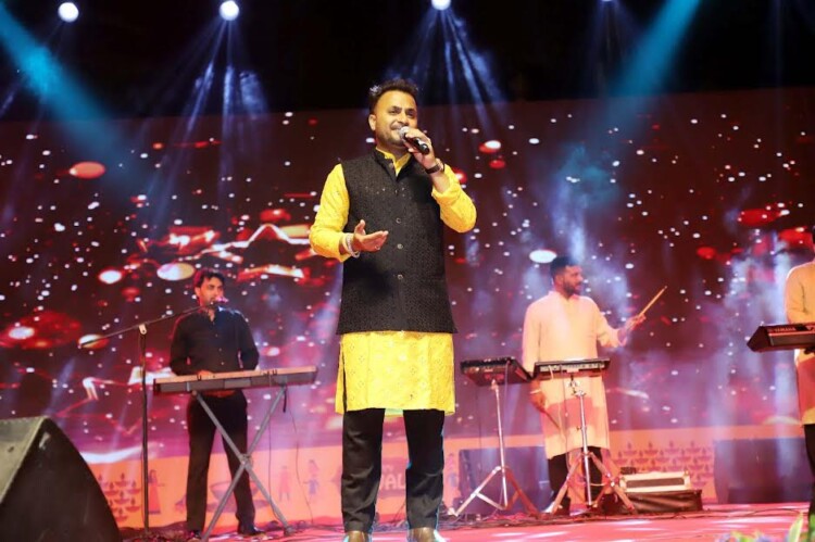 Singer Ismail Rahi मेले में गायक दीपेश राही की शानदार प्रस्तुति, दर्शकों को किया ...