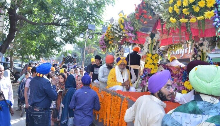 'Jo Bole So Nihal, Sat Sri Akal' Faridabad immersed in devotion and service on the occasion of Guru Nanak Dev's Prakash Parv