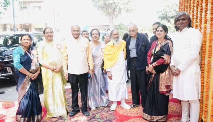 A wonderful confluence of culture, creativity and education was seen in the organization of Sanskar Mela of Jeeva Public School.