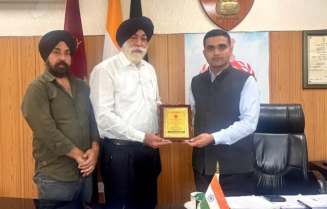 Gurdwara Shri Harkishan Patshahi Sahib and DSGMC honored DC Vikram for his service to the Guru.