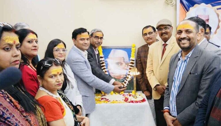 Concrete steps will be taken to preserve the contribution of Dr. Rajendra Prasad in the city: Mayor Praveen Batra Joshi