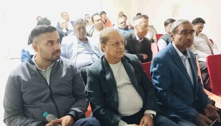 A program on cybersecurity was organized at the DLF Industries Association office.