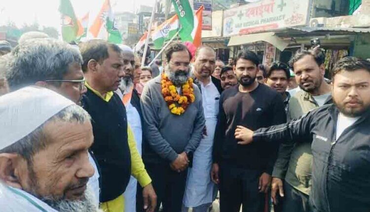 The BJP works to divide society in order to gain power: Former MP Brijendra Singh