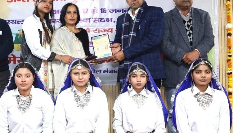 Faridabad blossomed with a confluence of cultures: Young people from Goa and Haryana won hearts with their folk dances.