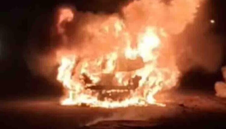 A car caught fire on Gurugram Road; the driver jumped out and saved his life.