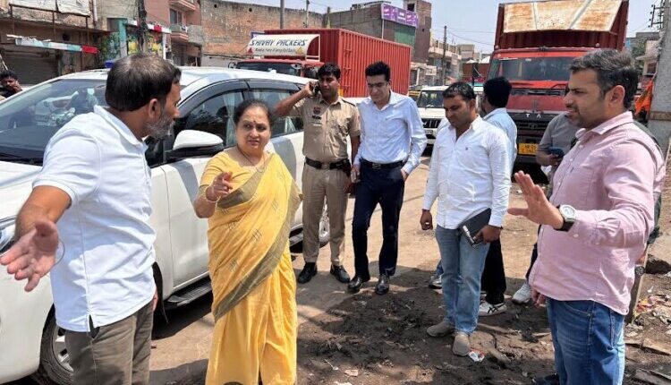Municipal Corporation committed to provide better facilities to the people: Praveen Batra