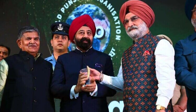 'Tree Man' S.S. Banga honored for his outstanding contribution to industry and the environment