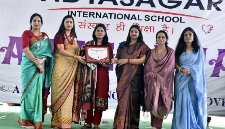 Vidyasagar International School organised a Mother's Day programme dedicated to the sacrifice and love of mothers.
