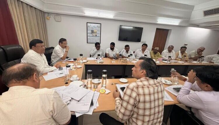 Minister Vipul Goyal was successful in ending the strike of sanitation workers.