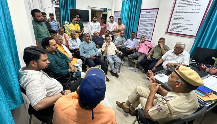 समाजवादी पार्टी नेता राजकुमार भाटी के बयान के विरोध में एफआईआर, लोकतांत्रिक तरीके से दर्ज कराया कड़ा विरोध