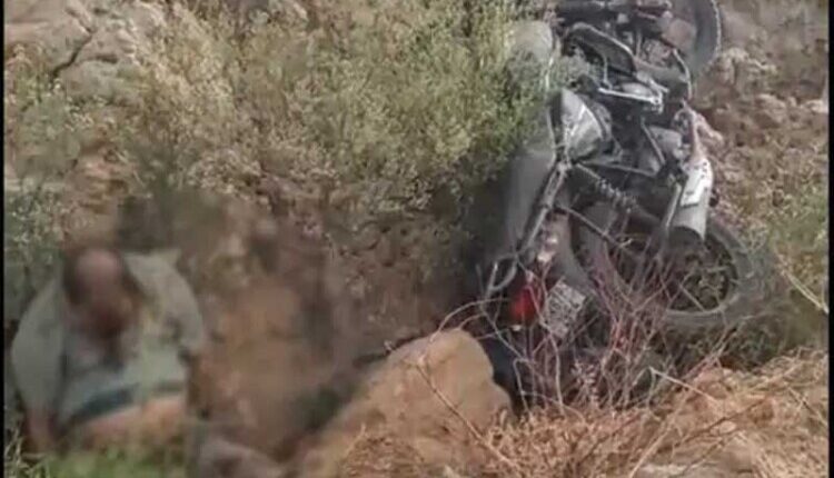 Manager dies in Faridabad road accident: Fell into a pit along with his bike due to an incomplete road.