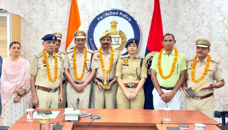 Six members of the Faridabad Police family retired; a respectful farewell ceremony was held.