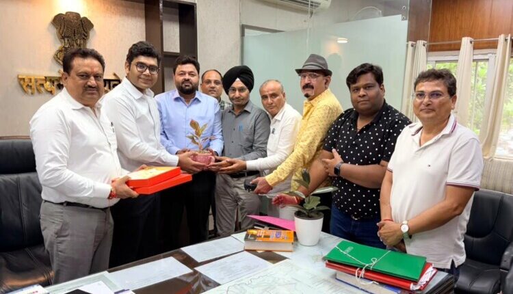 FEEWA office bearers welcomed the newly appointed HSVP Administrator, Neeraj Kumar.
