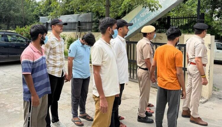 Six accused arrested for swindling ₹1.25 crore by posing as CBI officers.