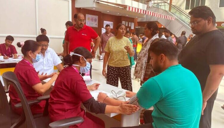 Mega health camp for cardiology and gynecology held at Ecard Hospital; 300 people underwent check-ups.