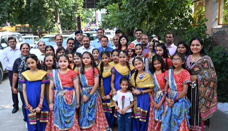At the conclusion of the children's festival, Minister Rajesh Nagar praised the children's talent.