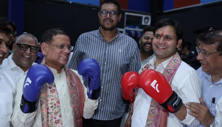 Minister of State Rajesh Nagar and Sports Minister Gaurav Gautam inaugurated the event.