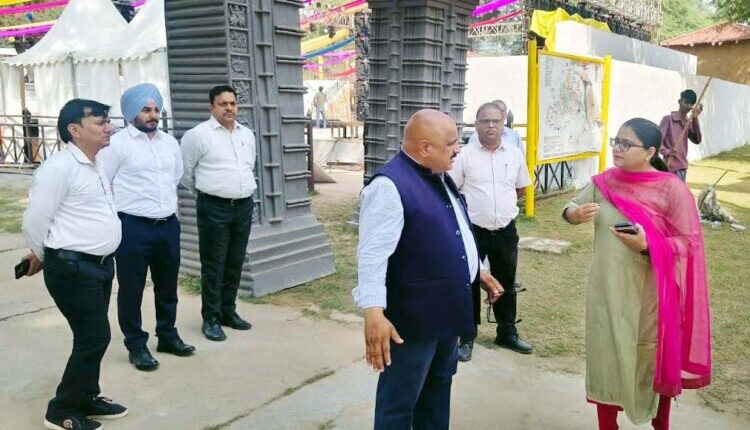 ADC Anjali Shrotriya inspected the preparations for the Surajkund Diwali Mela.
